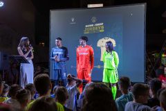 Από το παρελθόν στο σήμερα, από το σήμερα στο μέλλον (vid)