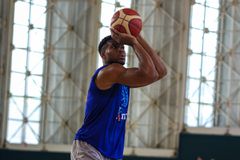 Η πρώτη προπόνηση του Γιάννη Αντετοκούνμπο με την Εθνική ενόψει Eurobasket (vid)