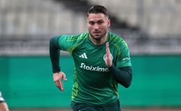 Παίκτης του Δώνη και συμπαίκτης με Κουρμπέλη, Φορτούνη ο Σένκεφελντ