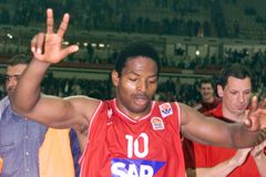 Ολυμπιακός για Φορντ: «Ακόμα μοιάζει με κακό αστείο»