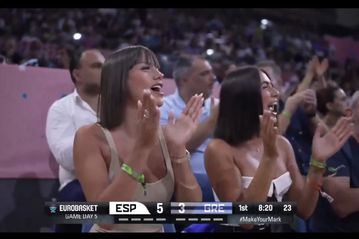 Η Μαριγκόνα κέντρισε τα βλέμματα και στο Eurobasket (vid)