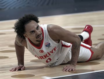 Λάρκιν για... baby Γιόκιτς: «Δεν πιστεύω ότι το θέλει πλέον αυτό και αυτός είναι ο λόγος...»