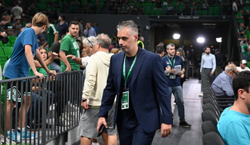 Παρόντες στο «Σπ. Κυπριανού» Κοντός και Παππάς - Μίλησαν με τους διεθνείς παίκτες του Παναθηναϊκού