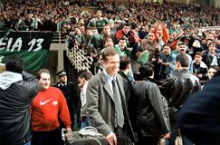 Όταν ο Γιάννης Ιωαννίδης ύψωσε τις γροθιές του στο ΟΑΚΑ και προς τον κόσμο του Παναθηναϊκού (vid)