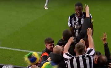 Προβάδισμα για τη Νιούκαστλ κόντρα στην Παρί με τον Αλμιρόν - Πανζουρλισμός στο St. James Park(vid)