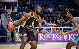 Η ΑΕΚ είχε πλουραλισμό και επιβλήθηκε του Κολοσσού, ο οποίος έχασε τον Γκάουντλοκ!