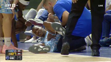 Αποχώρησε υποβασταζόμενος ο Γκάουντλοκ (vid)