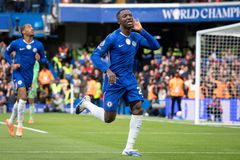 Η Τσέλσι πανηγύρισε στις καθυστερήσεις κόντρα στη Λίβερπουλ και η Άρσεναλ χαμογελάει στην κορυφή