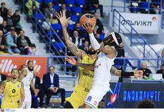 Ο Ίνοχ φιλοδωρεί τον Μάντσεν με ένα επιβλητικό μπλοκ! (vid)