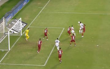 Ο Κόμπα πήρε το ριμπάουντ για το 1-0 του Βόλου κόντρα στην ΑΕΛ Novibet