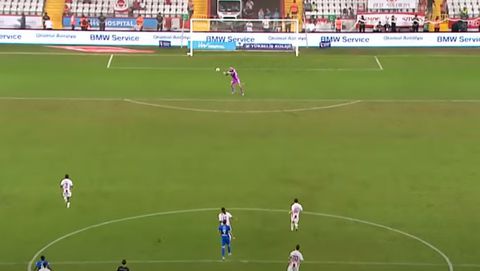 Τι γκολ δέχθηκε ο Κουέστα! (vid)