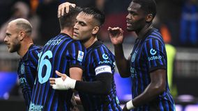 Με σόου Μπονί εμφατική τεσσάρα και κορυφή η Ίντερ