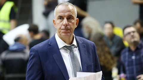Το συγκινητικό «αντίο» του Λιμνιάτη στο Περιστέρι