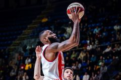 Κάνααν και Πετρούσεφ οδήγησαν τον Ερυθρό Αστέρα στη νίκη