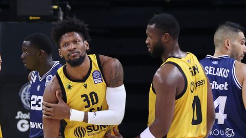 Διπλός «πονοκέφαλος» στην ΑΕΚ ενόψει ΠΑΟΚ - Ποιοι παίκτες ταλαιπωρούνται από ίωση