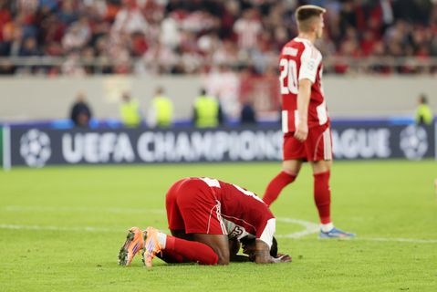 Οι συγκλονιστικές αντιδράσεις των παικτών του Ολυμπιακού μετά την ισοφάριση της Αϊντχόφεν (pics)