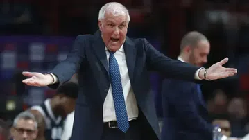 Έκτος εαυτού ο Ομπράντοβιτς: «Ντροπή! Οι παίκτες μου πρέπει να ανησυχούν, γιατί...»