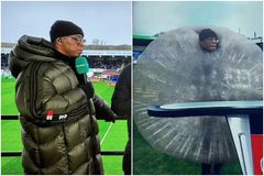 «Πάρτι» στο Twitter για το τεράστιο μπουφάν αξίας 2.000 ευρώ του Ίαν Ράιτ: «Μοιάζει με περιτύλιγμα»