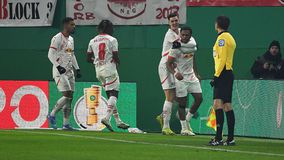 «Περίπατος» της Λειψίας κόντρα σε Άιντραχτ, με... λιθαράκι Κουλιεράκη στους «8» η Βόλφσμπουργκ