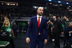 Σπανούλης: «Ήταν γλυκόπικρο το σουτ που έβαλα εναντίον του Διαμαντίδη, του φίλου και συμπαίκτη μου στην εθνική ομάδα»