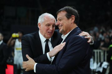 Ομπράντοβιτς στο Sportal: «Δεν παίζω εγώ με τον Αταμάν, αλλά η Παρτιζάν με τον πρωταθλητή Ευρώπης» - Η αντίδρασή του για το «μαέστρο» του Τούρκου