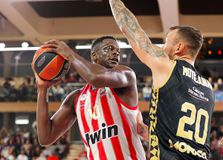 Ο Φαλ θα υποβληθεί σε μαγνητική μετά την επιστροφή του Ολυμπιακού