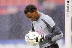 Παλαίμαχος άσος της Premier League αποκαλύπτει τη μάχη του με τον καρκίνο