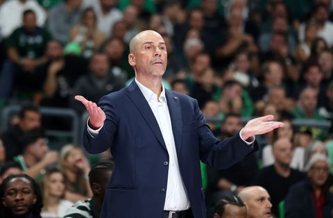 Πενιαρόγια για Τζόουνς: «Το μυαλό του δεν ήταν στην Παρτίζαν, θέλουμε παίκτες που παίζουν με περηφάνια»