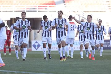 Ο Ηρακλής έχει σε 15 ματς τέσσερις διαφορετικούς προπονητές - Ο Πετράκης θα γίνει ο πέμπτος