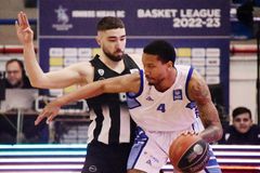 Τριποντάρα ο Κάπελαν του Ιωνικού και τέζα ο ΠΑΟΚ!