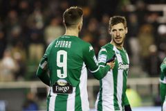 Ο Σπόραρ με κεφαλιά έκανε το 2-0 για τον Παναθηναϊκό, ξαπλωμένος στο χορτάρι (vid)