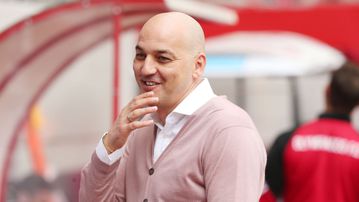 Η ατάκα του Ντέμη Νικολαϊδη για τον Ολυμπιακό: «Δύο προπονητές και τρεις τεχνικοί διευθυντές, δεν έχει λογική αυτό»