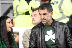 Ο Καραγκούνης στο ποδόσφαιρο γυναικών