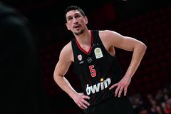 Πρόβλημα με Λαρεντζάκη στον Ολυμπιακό - Υπέστη διάστρεμμα