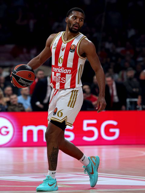 Απίστευτη δήλωση Μπάτλερ για οπαδούς Ερυθρού Αστέρα: «Τους εμπιστεύομαι περισσότερο κι από τη μητέρα μου»!