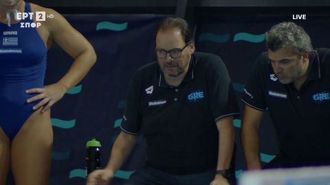 Ο Χάρης Παυλίδης κάλεσε τάιμ άουτ για να ευχαριστήσει τις παίκτριες του (vid)