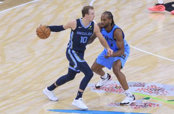 Από τους Χοκς στους Λέικερς ο Λουκ Κέναρντ