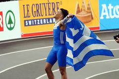 Η απονομή του ασημένιου μεταλλίου στον Εμμανουήλ Καραλή (vid)