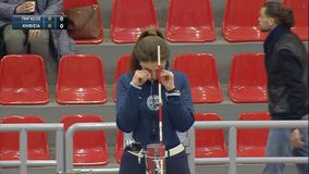 Διαιτητής βόλεϊ δάκρυσε στο ενός λεπτού σιγή για τα θύματα των Τεμπών (vid)