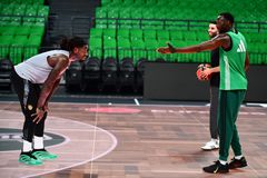 Επική στιγμή με τον Γκραντ να κάνει... ιδιαίτερα στον Λεσόρ - Το βίντεο του Sportal