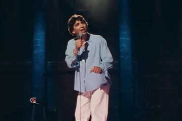 «American Boy»: Αξίζει να δεις το comedy special του Μαρσέλο Eρνάντεζ στο Netflix;