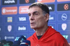 Μπαρτζώκας: «Να παίξουμε ένα μπάσκετ το οποίο αύριο θα κερδίσει - Δεν ξέρω πώς σκέφτονται στον Παναθηναϊκό» (vid)