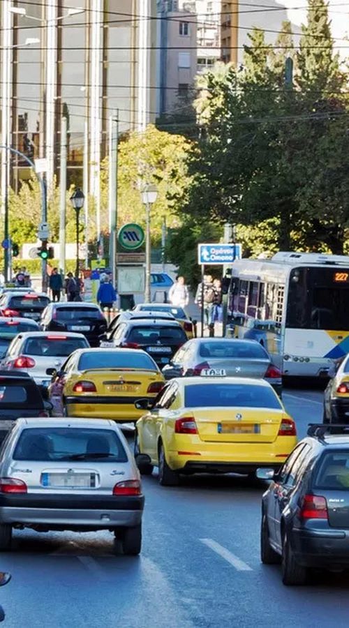 Αμεσα πρόστιμα σε 300.000 οδηγούς