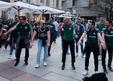 Έγινε... πράσινο το Μόναχο για χάρη του Παναθηναϊκού (vid)