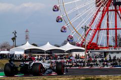 Φερστάπεν: «Δεν έχουμε λύσει ακόμα τα προβλήματα της RB21»