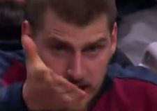 Ο Γιόκιτς έβλεπε την ομάδα του να χάνει και τα «έχασε» - Η αντίδραση του που έγινε viral (vid)