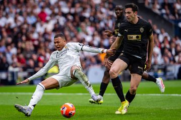 Ήττα-σοκ για τη «Βασίλισσα» που βλέπει τον τίτλο να απομακρύνεται!