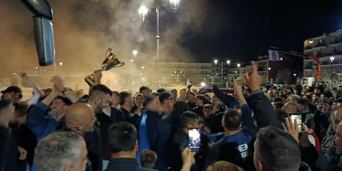 Αποθέωση στη Λευκάδα για τους πρωταθλητές της Δόξας - Δείτε τα video του Sportal