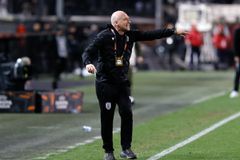 Καστορίνα: «Όλοι μας είμαστε κοντά στον προπονητή και στον πατέρα του»