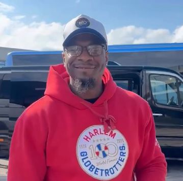 Προπονητής των Harlem Globetrotters στο Sportal: «Ανυπομονώ να δω τα πάντα στην Ελλάδα» (vid)